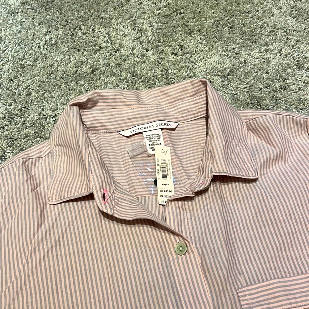 NWT Victoria’s Secret button down sleep shirt